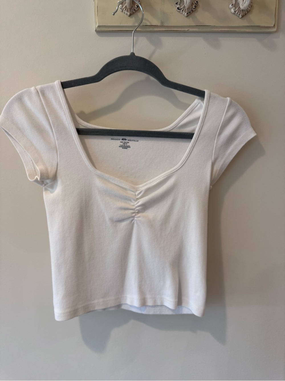 Brandy Melville White Scoop Ruched Crop Top